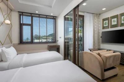 Camera Deluxe con letti singoli — The Proud Karon Beach Phuket Trademark Collection By Wyndham